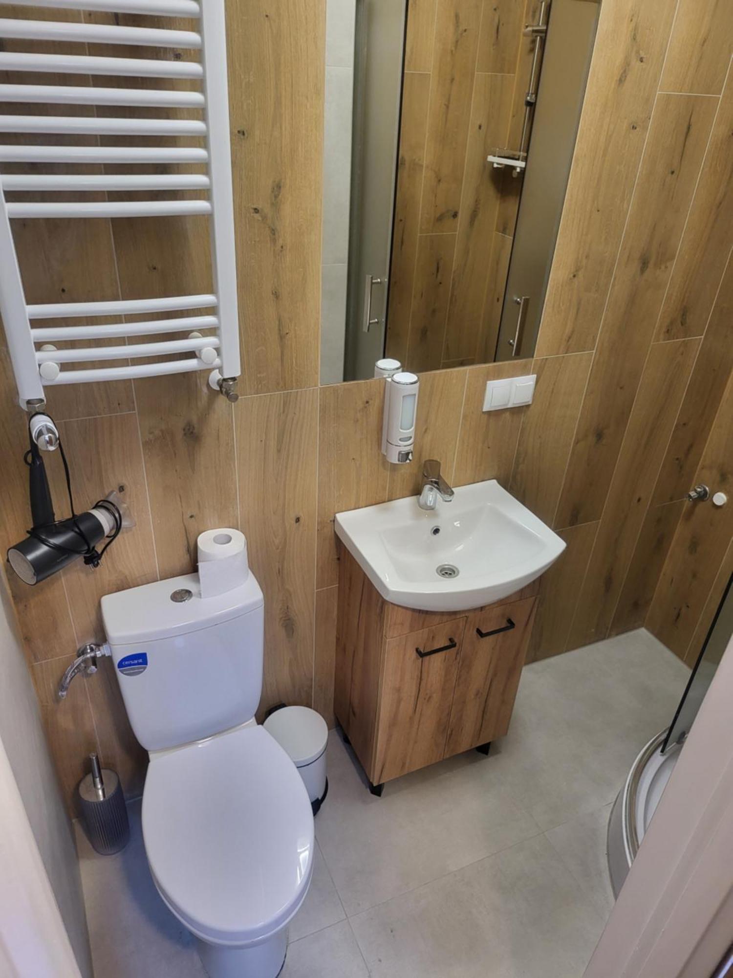 Rooms4Rest Popularna - Private Rooms For Tourists - Atr Consulting Sp, Z O,O, Varsavia Esterno foto